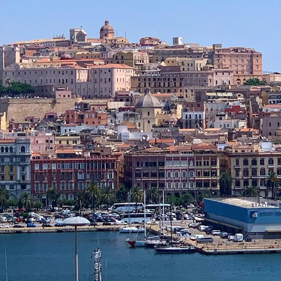 Suite Martini Al Castello Cagliari 0*,