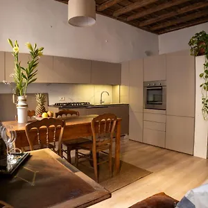 colosseum-house.it-romehotels.com/